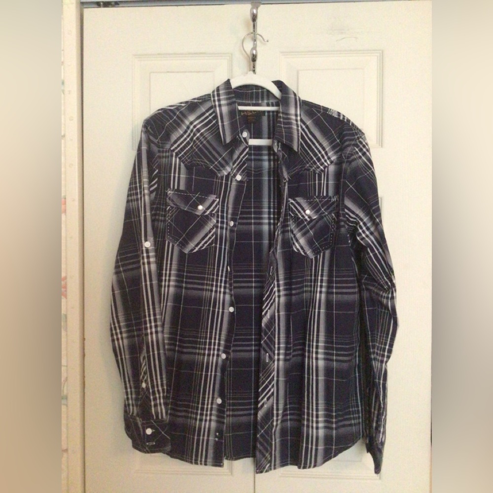 Helix Long Sleeve Navy & White Plaid Button Down